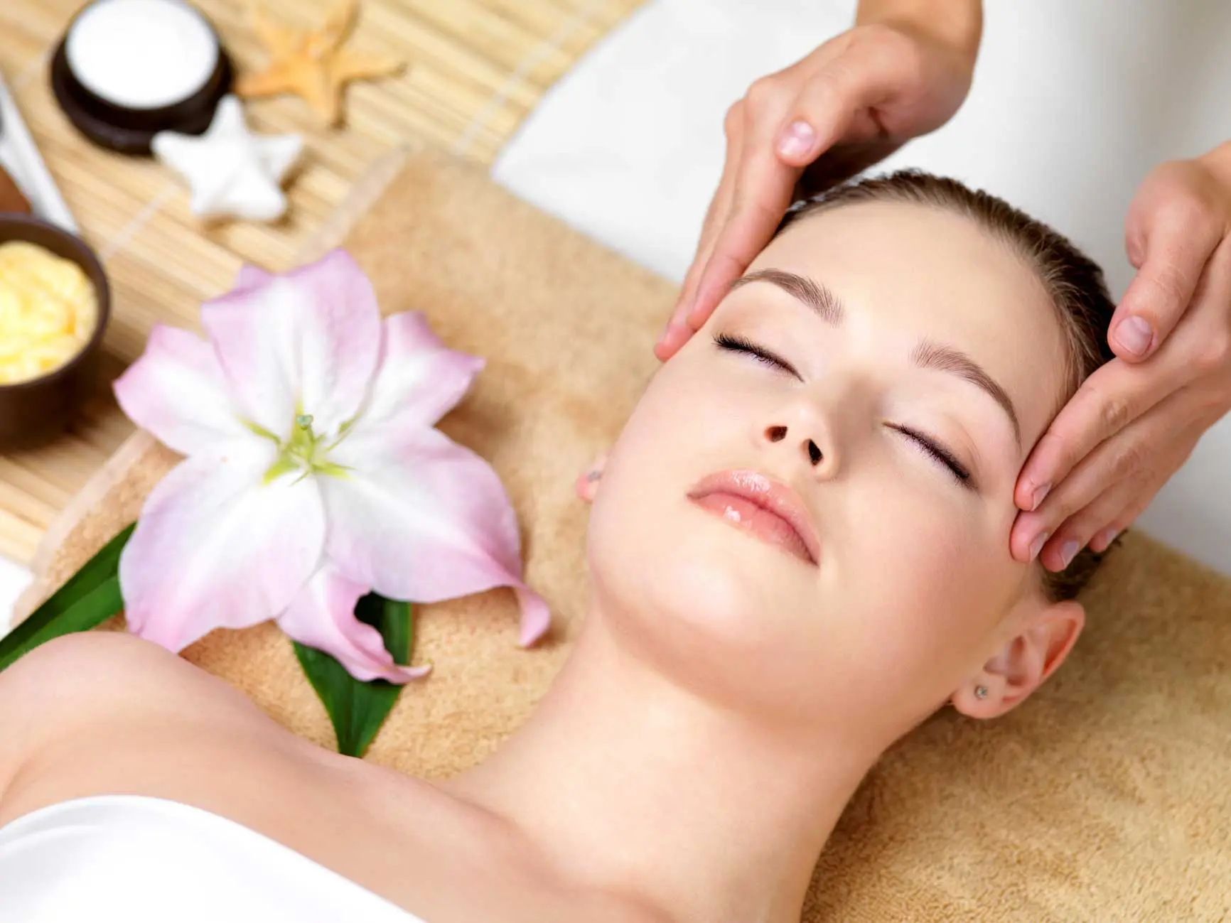 Quy trình chăm sóc da chuyên sâu chuẩn spa ngay tại nhà 