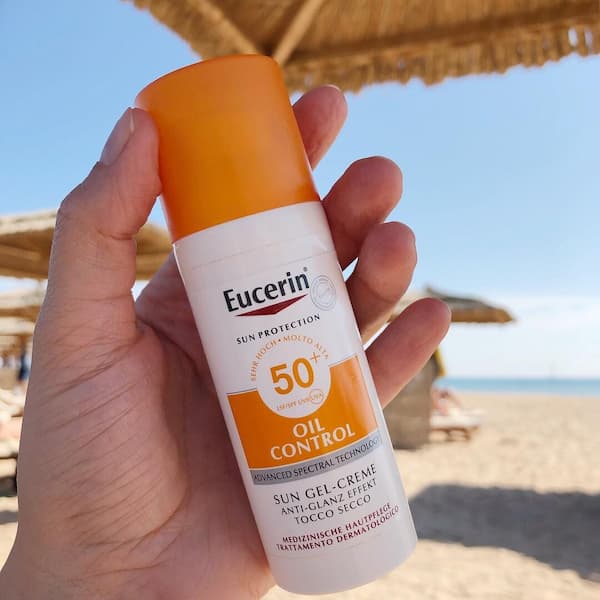 Kem chống nắng Eucerin Sun Dry Touch Oil Control SPF 50+ 